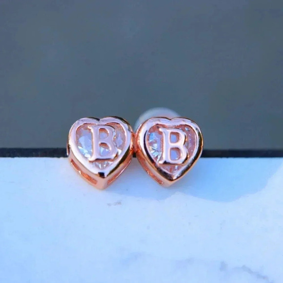▶ GIFT💝HEART INITIAL ROSE GOLD EARRINGS WOMEN TEEN GIRL MOM DAUGHTER, ELDM153RG - Picture 5 of 14